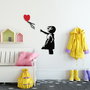 Wallity Banksy - 13 Escultura de pared metálica en Negro y Rojo